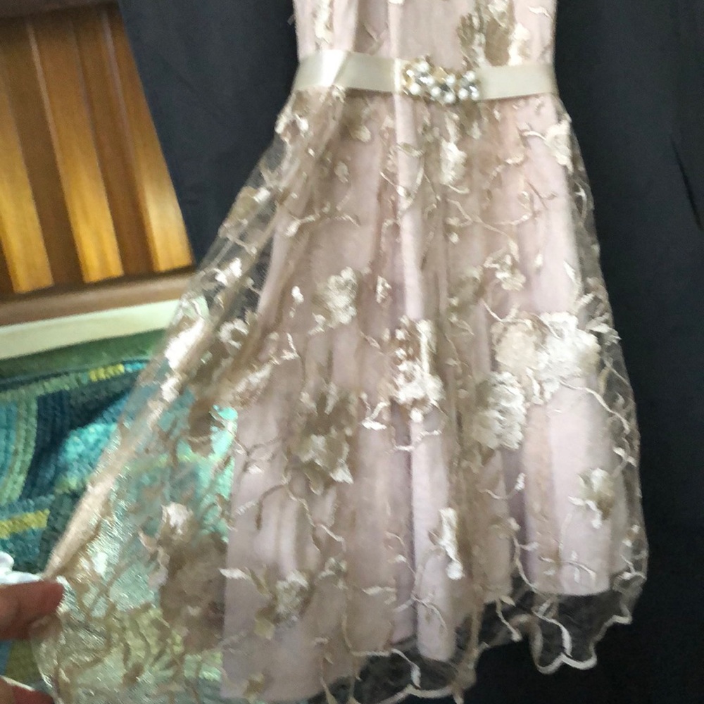 Beautiful girl dress 👗 made fo a princess